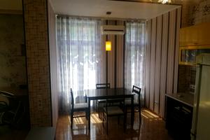 квартира за адресою Регенераторна вул., 4