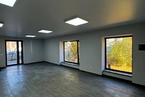комерційна за адресою Мистецька вул. (Даргомижського), 3