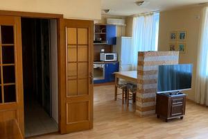 квартира за адресою Крутогірний узвіз (Рогальова), 9