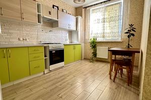 квартира за адресою Владислава Бувалкіна вул., 62