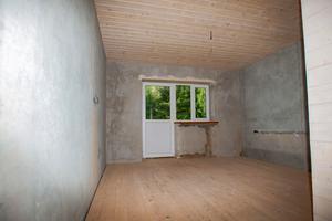 коммерческая по адресу Устияновича вул., 1