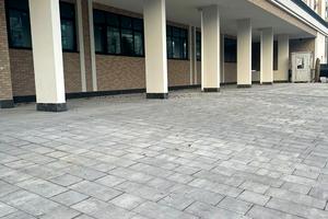 комерційна за адресою Васильківська вул., 37