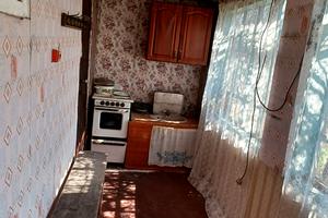 будинок за адресою с. Халеп'я, Садова