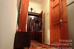квартира по адресу Єсеніна, 1