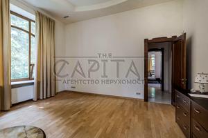 будинок за адресою с. Козин, старокиївська