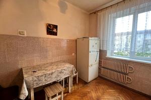 квартира за адресою Симоненка вул., 1