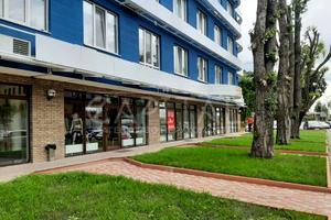комерційна за адресою Костянтинівська вул., 75