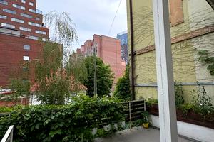 коммерческая по адресу Исполкомовская ул., 10