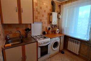 квартира за адресою Космонавтів вул., 17