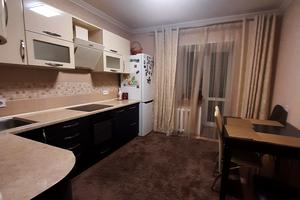 квартира по адресу Ревуцкого ул., 5
