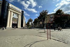 квартира за адресою Соборності вул. (Жовтнева), 32