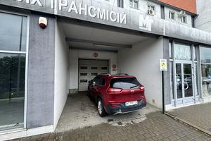 комерційна за адресою Хлібна вул., 4