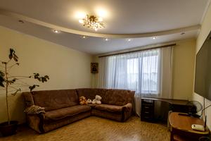 квартира за адресою Тролейбусна вул., 32