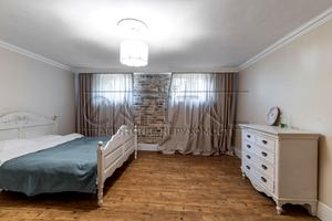 будинок за адресою Київська вул., 10