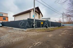 будинок за адресою с. Гатне, Абрикосова вул.