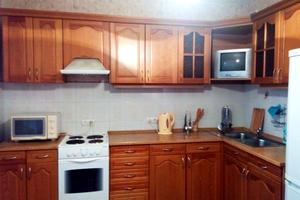 квартира за адресою Бажана, 36