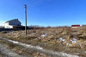 участок по адресу Радісна, 34
