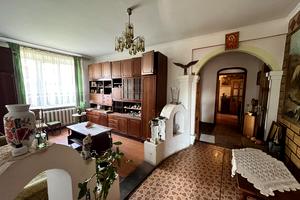 будинок за адресою Прибережна, 8