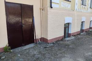 комерційна за адресою Віктора Косенка вул., 8