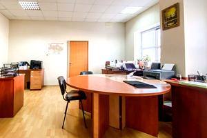 комерційна за адресою Дніпро, Королеви Єлизавети ІІ вул. (Глинки), 1