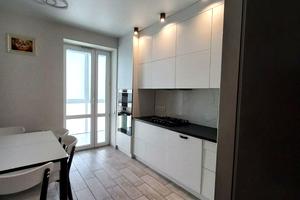 квартира за адресою Анатолія Лабунського вул., 4