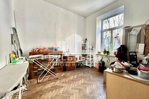 квартира за адресою Євгена Коновальця вул. (), 14