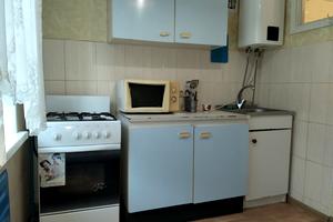 квартира за адресою Богатирська вул., 10