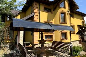 будинок за адресою Кленова