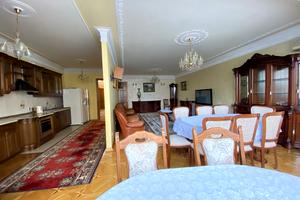 квартира за адресою Олександра Кониського вул., 45-49
