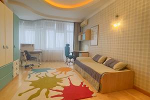 квартира за адресою Кловский спуск, 5