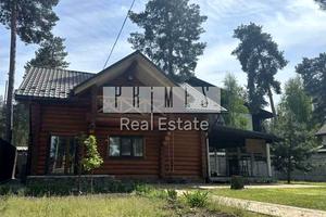 будинок за адресою Квітнева вул.