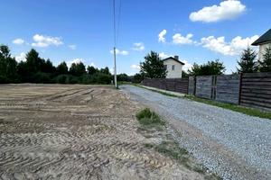 ділянка за адресою с. Паланки, Грушевського