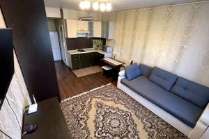 квартира за адресою Платанова вул., 82