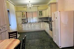 будинок за адресою Центральна