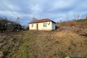 будинок за адресою с. Підпечери, Зарічанська, 3