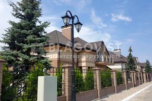 будинок за адресою Молодіжна