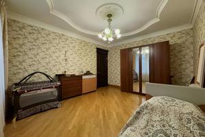 будинок за адресою Постишева вул., 1