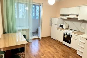 квартира по адресу Ревуцкого ул., 18