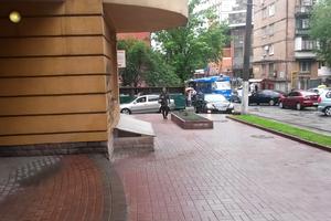 комерційна за адресою Дмитрівська вул., 69