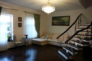 будинок за адресою Садова вул., 1
