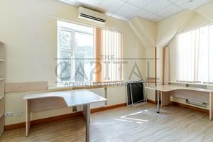 комерційна за адресою Саксаганського вул., 67
