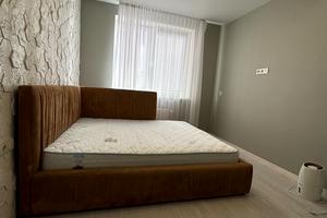квартира за адресою Перлинна вул., 8