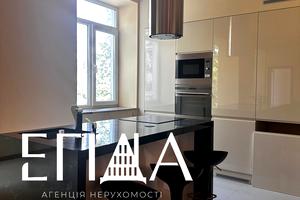 квартира за адресою Театральна вул. (Леніна), 7