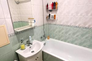 квартира за адресою Залізнична вул., 21а