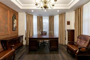 будинок за адресою с. Вишеньки, Набережна