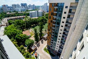 комерційна за адресою Джона Маккейна вул. (Івана Кудрі), 26