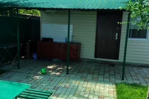 будинок за адресою Молодіжна вул., 73
