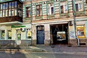 коммерческая по адресу Межигорская ул., 17