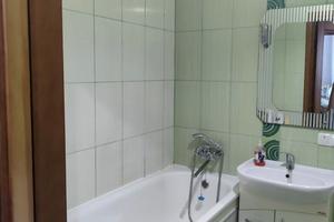 квартира по адресу Будівельників ул., 1