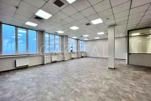комерційна за адресою Польова вул., 24-Д